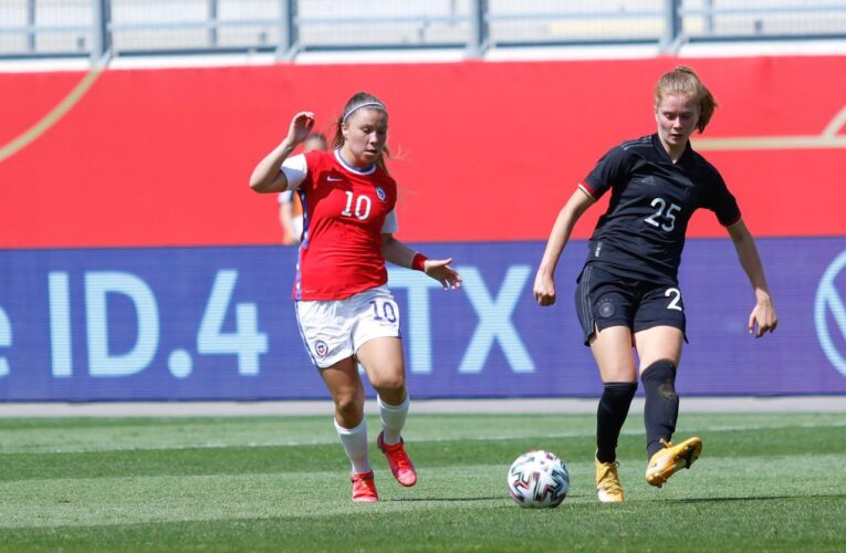 ? #RumboATokio  ⚽   #Chile ?? 0-0 #Alemania ??  ? ¡Final del partido!  ? @LaRoja Créditos : comunicaciones Anfp