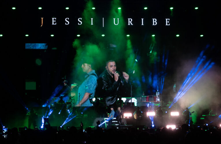 @jessiuribe3 deleitó con su tremendo show en el @movistararena